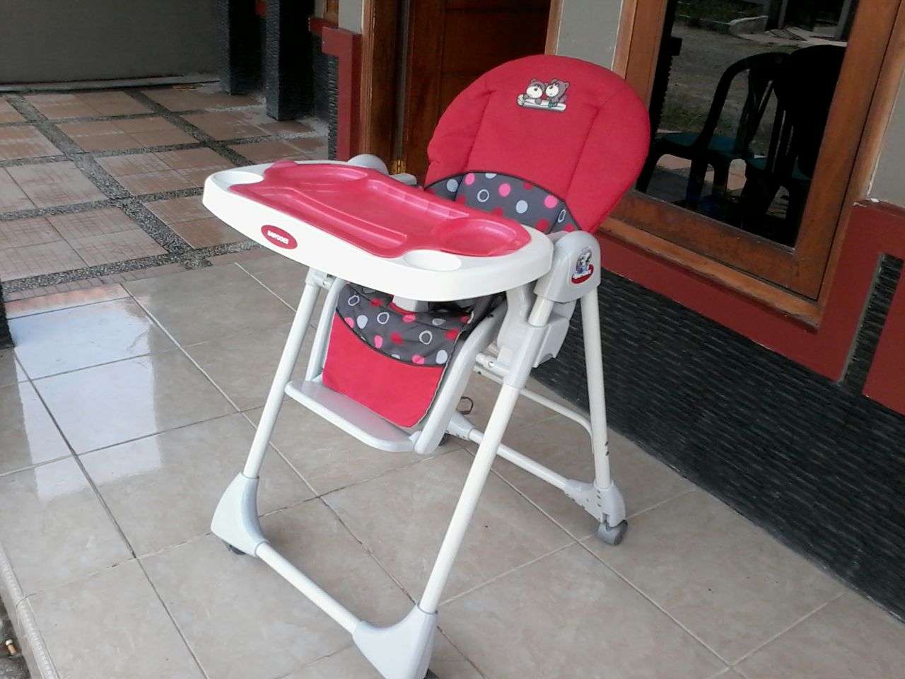 BABYDOES HIGH CHAIR